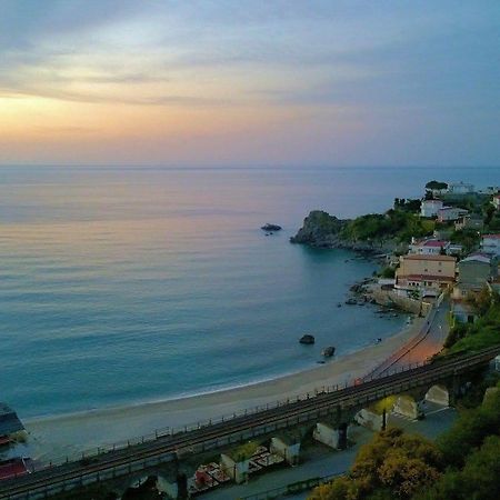 Hotel Club Cala Longa Montauro Екстер'єр фото