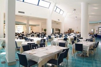 Hotel Club Cala Longa Montauro Екстер'єр фото